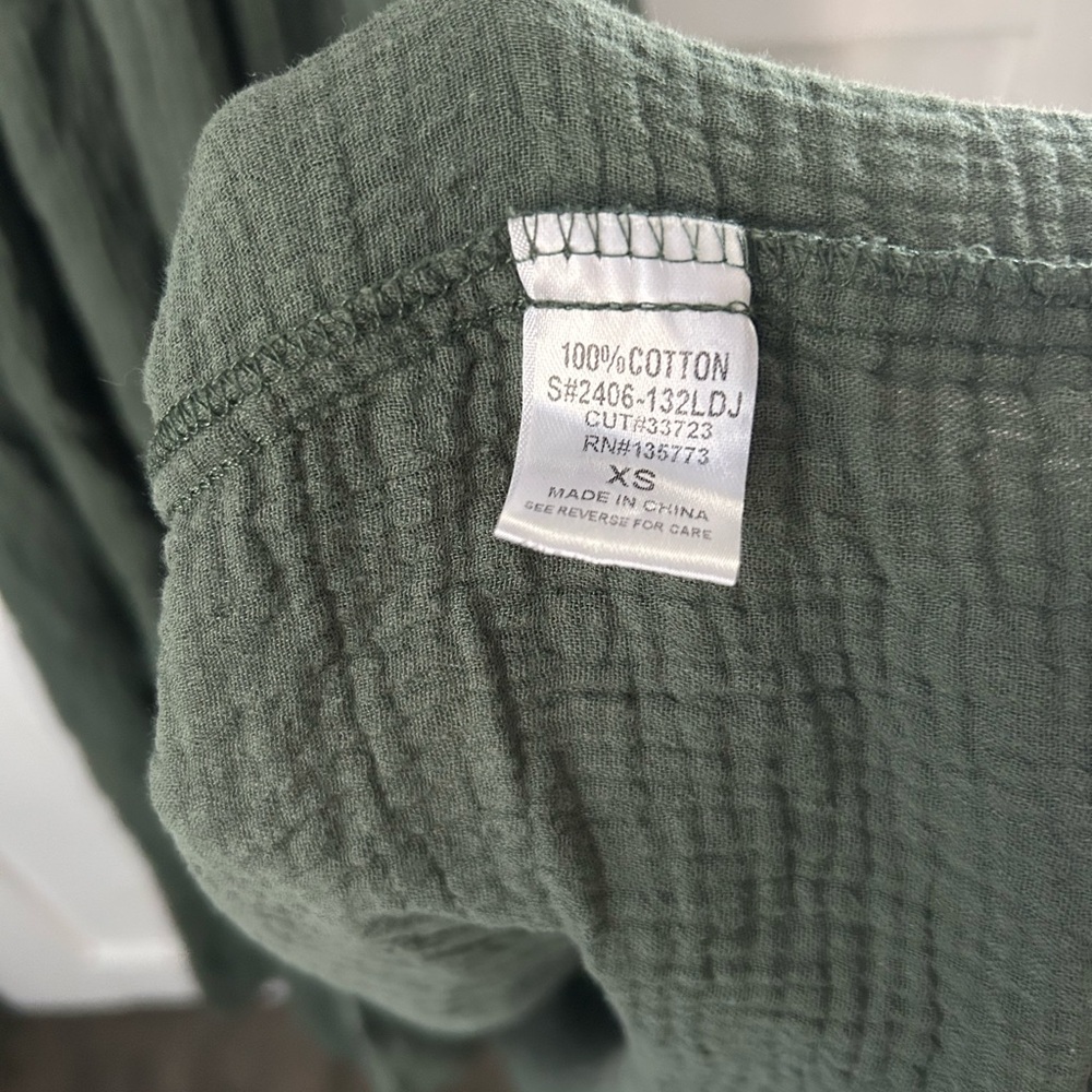 Harmony - Tiered Maxi Dress with Square Neck in Olive Green - Picture 9 of 10